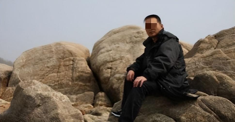 宸插濂冲瓙鎯ㄦ鎴夸腑鍑舵墜娣″畾浣滄,31宀佸コ瀛愯８姝绘ゼ椤舵鎬庝箞鏍蜂簡