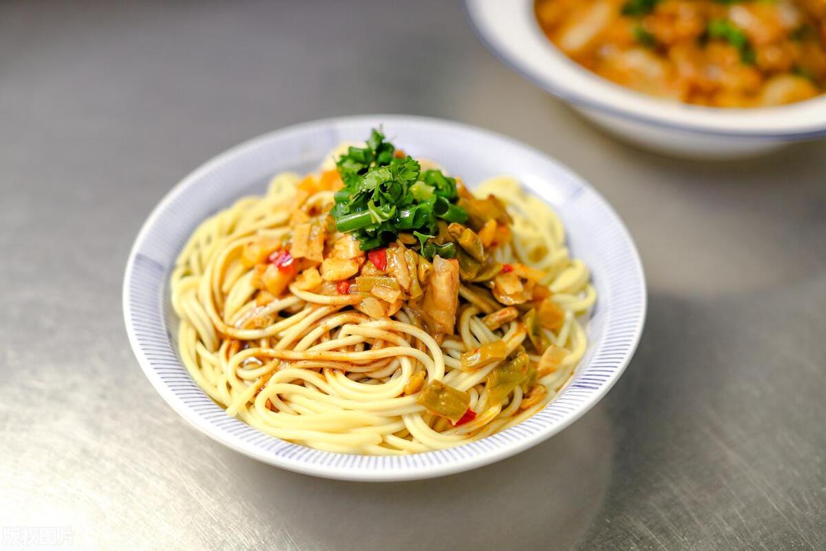 襄阳和樊城为什么是兵家必争之地,襄阳的樊城历史