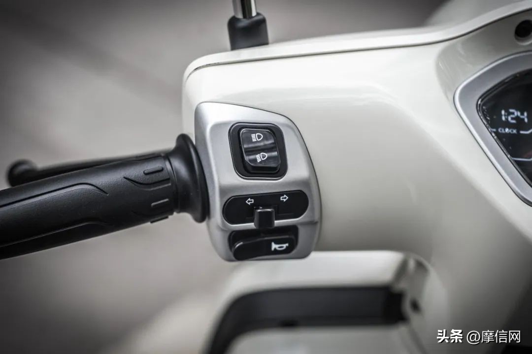 新大洲本田ns125la驾驶感受,新大洲本田NS125LA优点和缺点