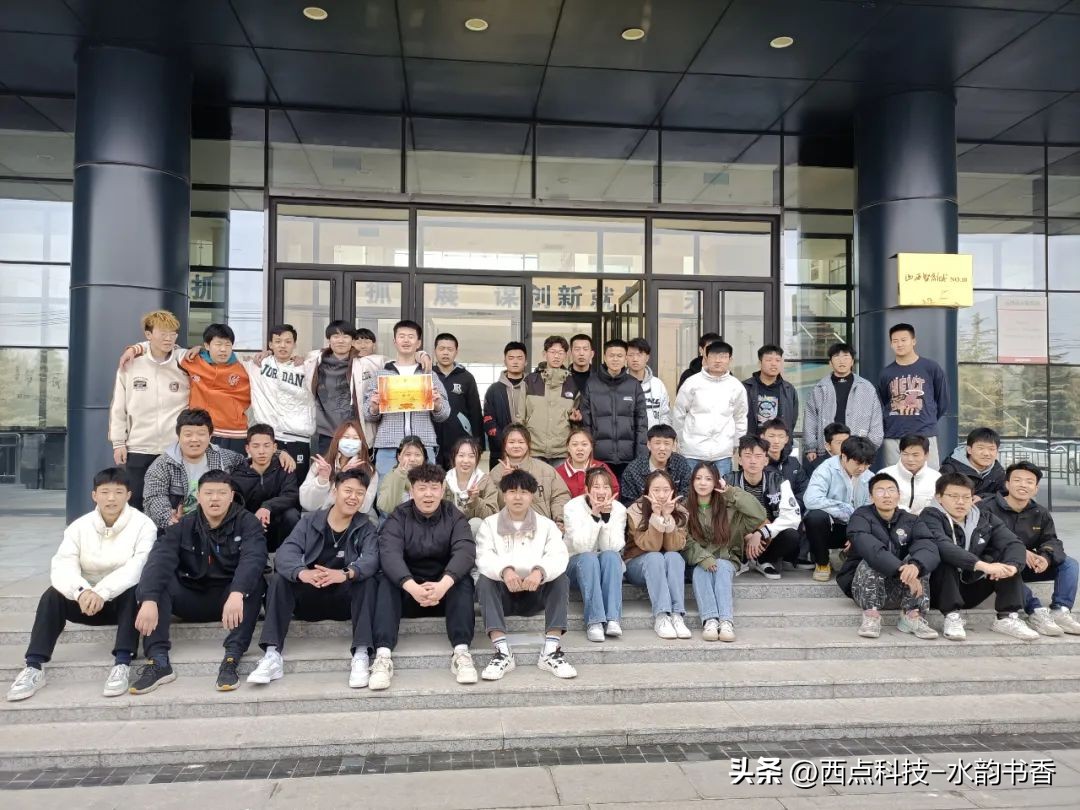 人心齐泰山移团结就是力量,人心齐泰山移团结一心