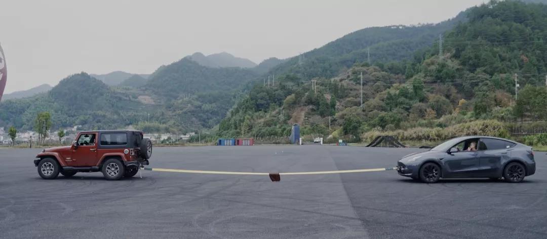 特斯拉百公里3.5秒油耗,特斯拉model3油耗