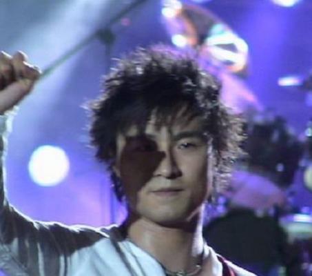 葛荟婕直播回应与汪峰关系,葛荟婕几岁跟汪峰在一起