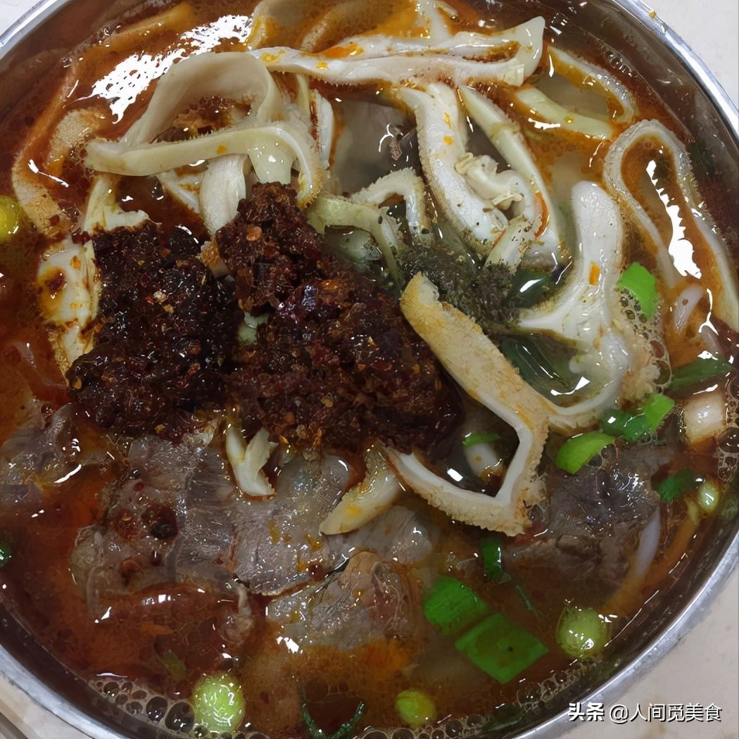 贵阳姐妹花开店18年，6元一碗的米粉，外地客人却觉得被宰了？