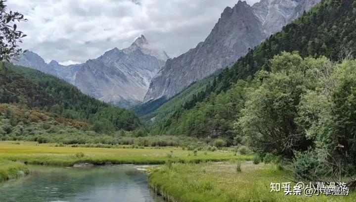 为什么一定要去一次稻城亚丁,为什么去稻城亚丁旅游不好买票