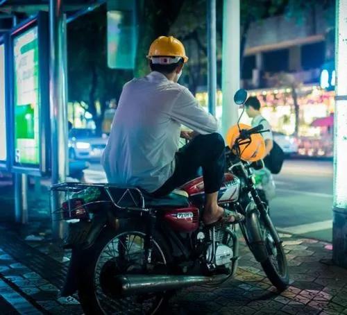 昆山南站现在坐车麻烦吗,昆山南站摩的生意怎么样