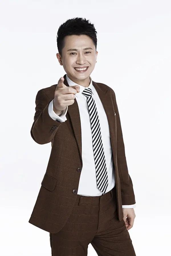 杨帆和妻子李枫哪年结的婚,杨帆妻子李枫简介