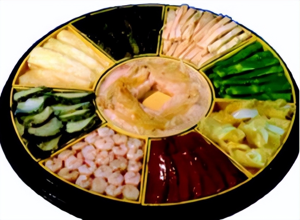 萨丁尼亚王国的小吃如何在当地社区中扮演着文化身份和认同的角色