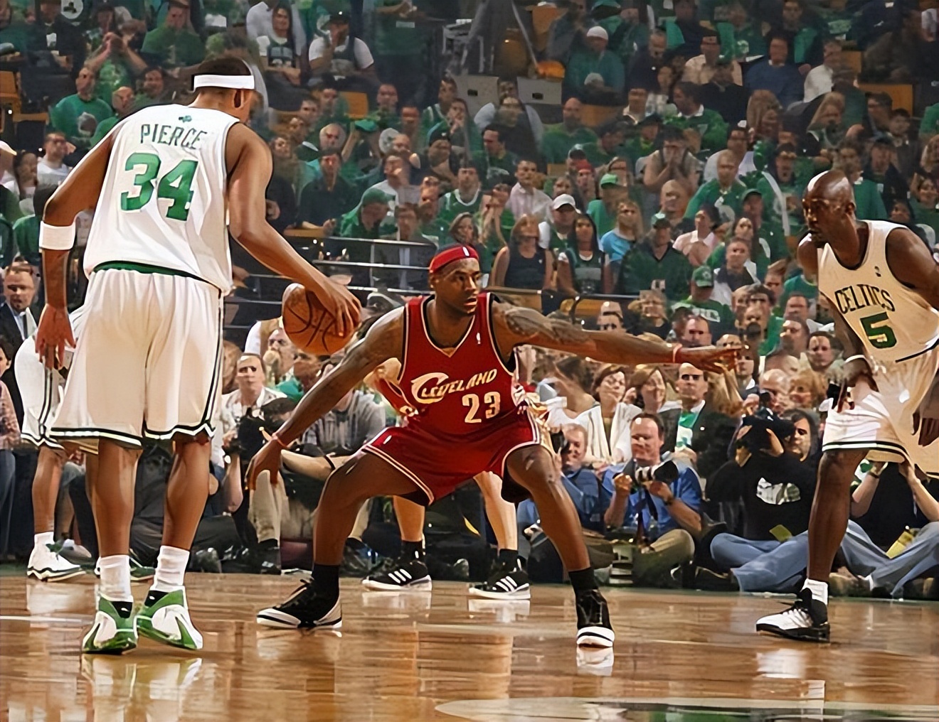 现役攻防两端最好的十位球员,现役球员双一阵排名