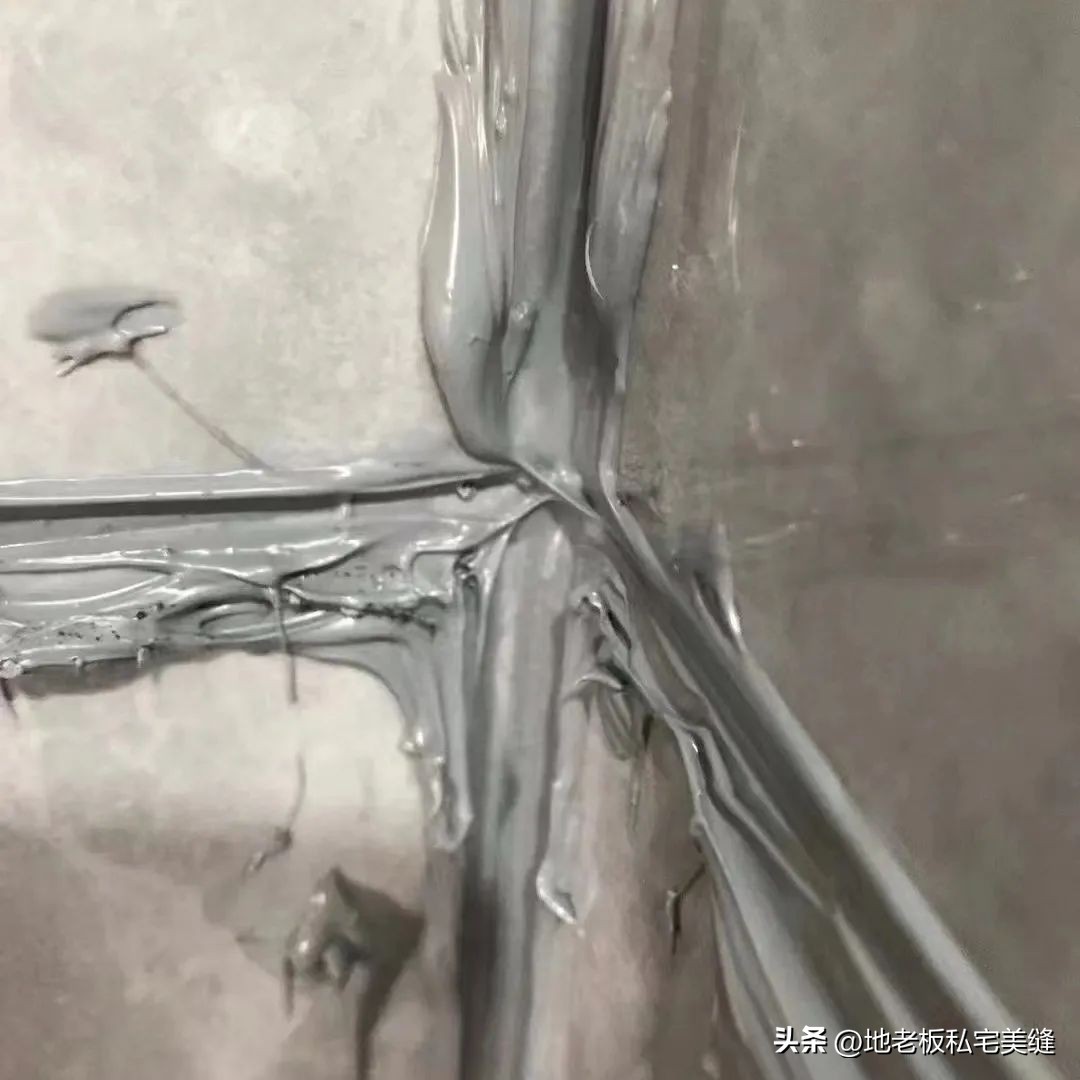 瓷砖美缝自己干还是找人干,深灰色瓷砖用什么颜色美缝