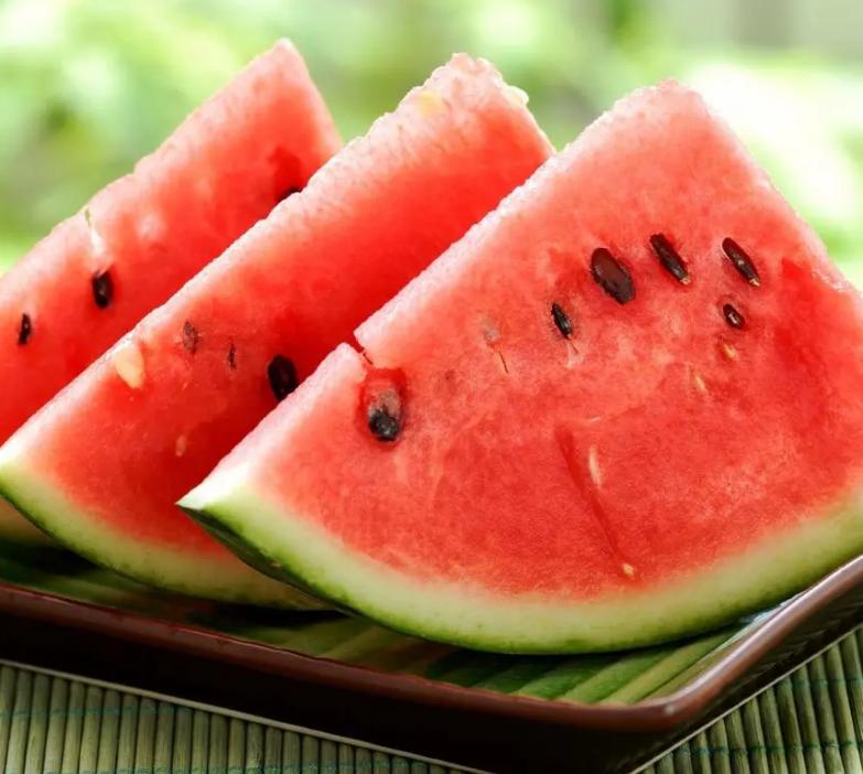 司机拉绿通过收费站后续,货车拉西瓜过绿通