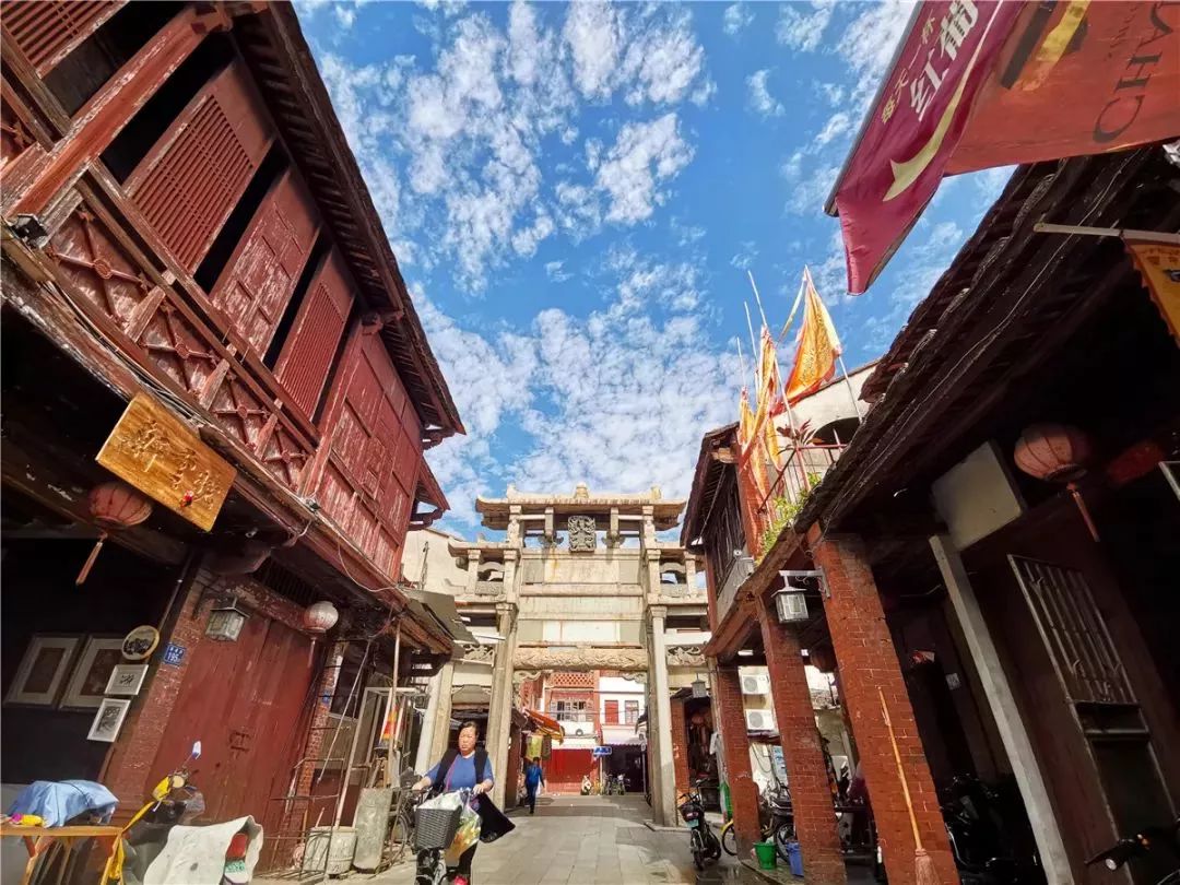 闽山闽水物华新在师生中引热议,闽南旅游推荐漳州旅游攻略