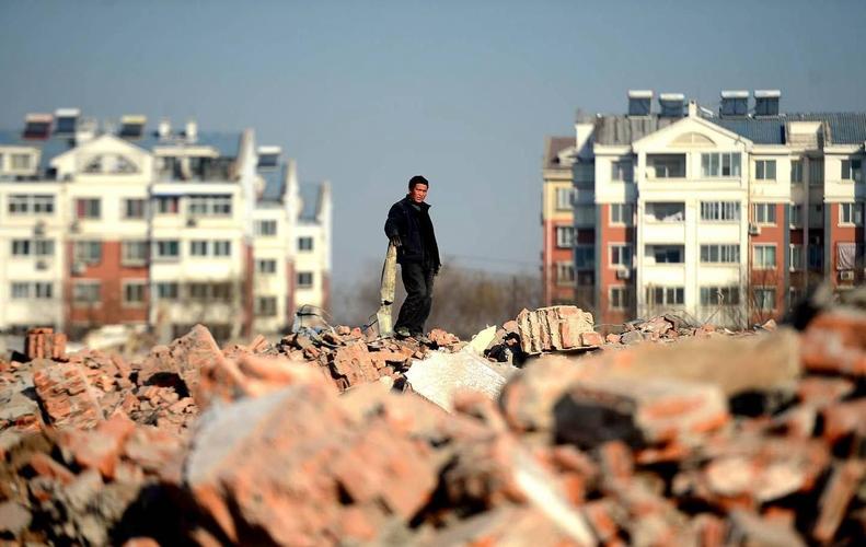 空挂户口法院会判定迁出吗,空挂户法院能否强制迁户