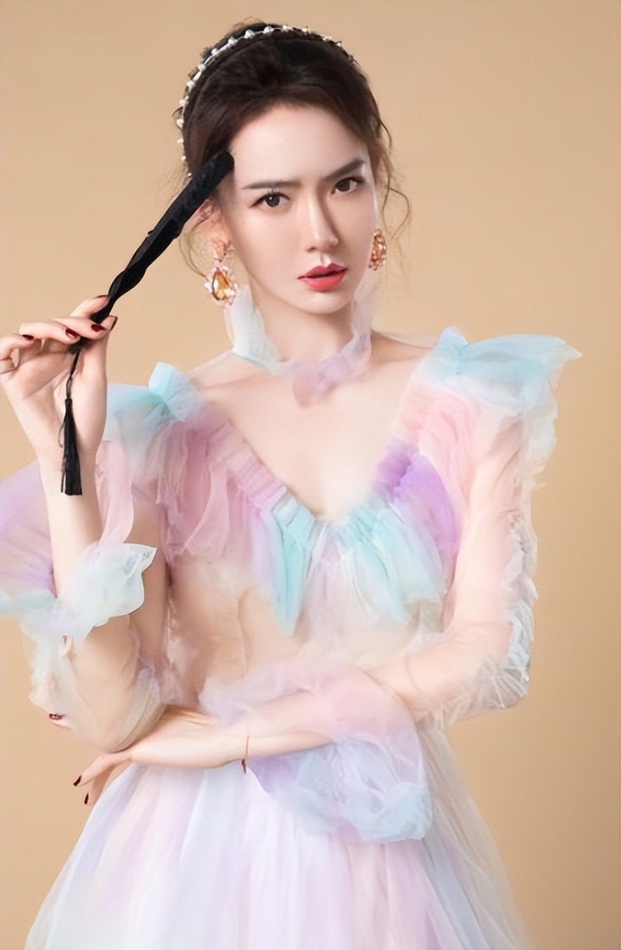 戚薇直播间科颜氏白泥99多吗,戚薇直播间面膜是正品吗