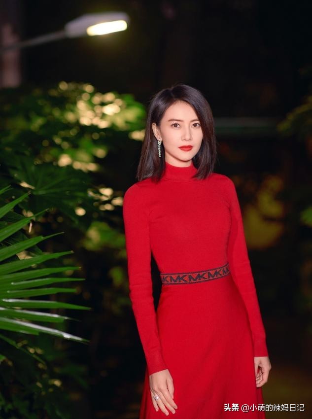 适合头发多的减龄烫发,今年最适合的短头发烫发