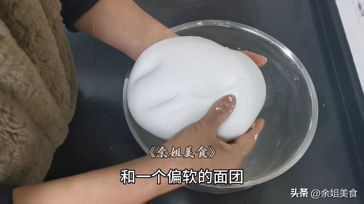 糯米炸糕怎么做又酥又脆,糯米油炸糕怎么做又酥又软不开裂