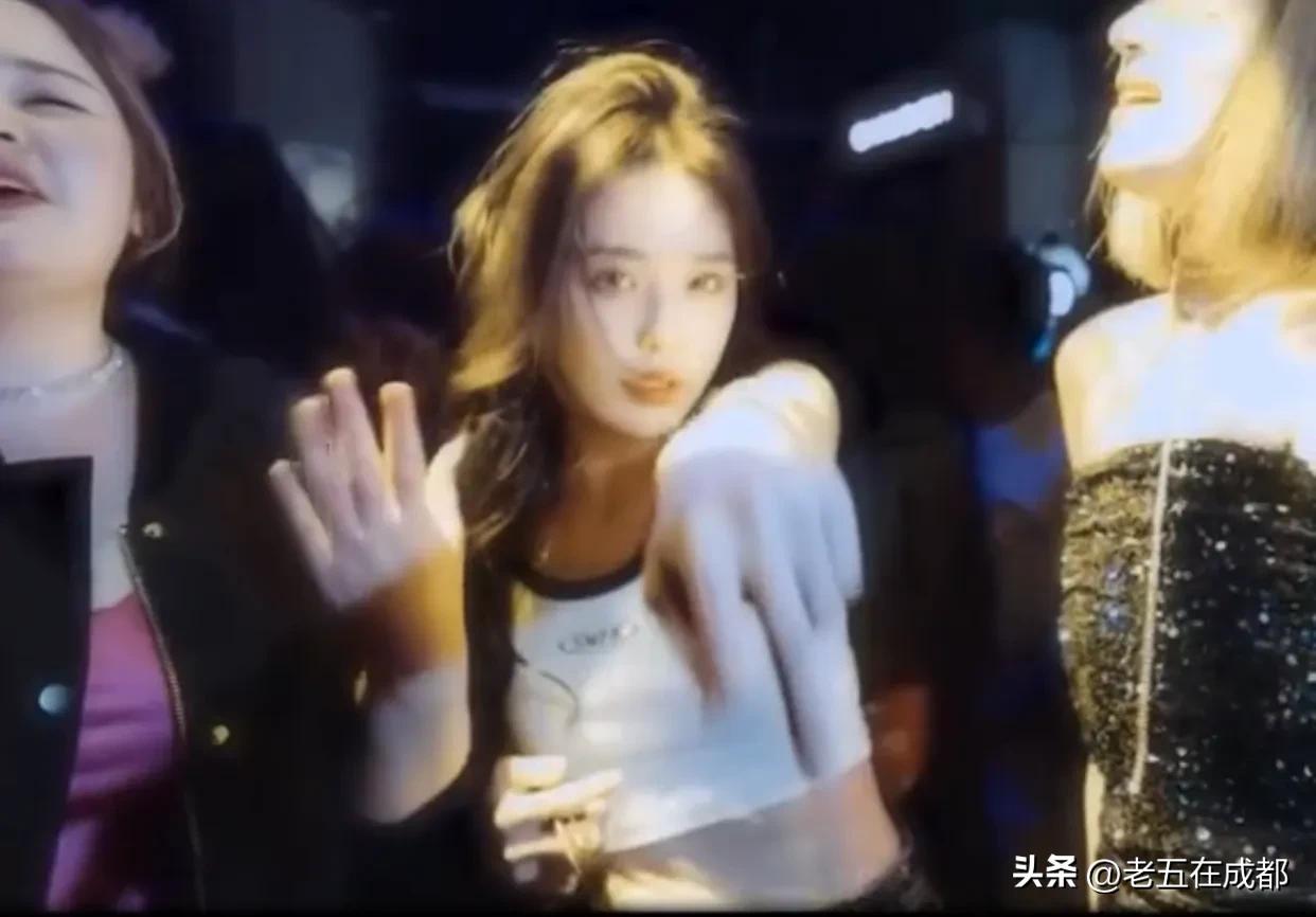 成都到布达拉宫旅游详细攻略,成都自驾张家界旅游详细攻略