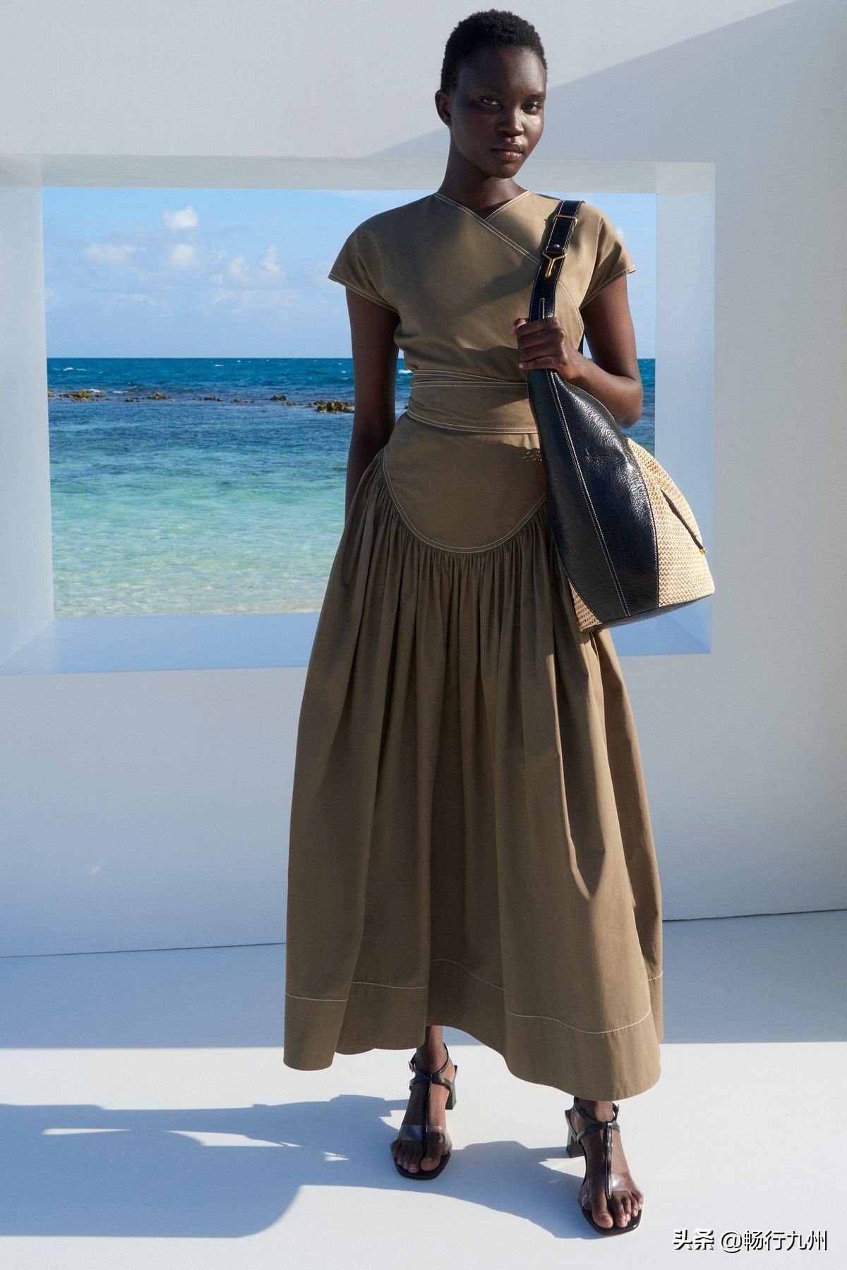 toryburch明星开衫穿搭,toryburch清爽春夏穿搭