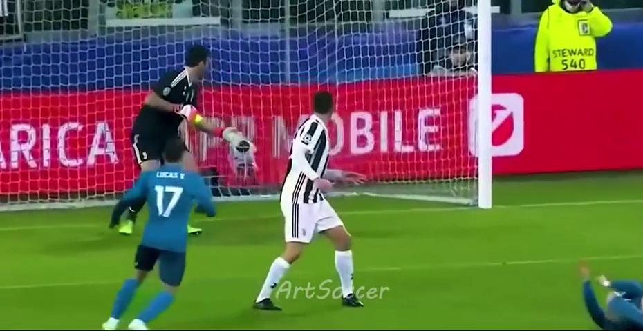 意甲伊布倒钩绝杀c罗强势归来,倒钩射门c罗哪一场比赛