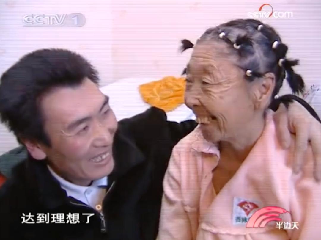 女厕所标语照片,女厕所的标语照片