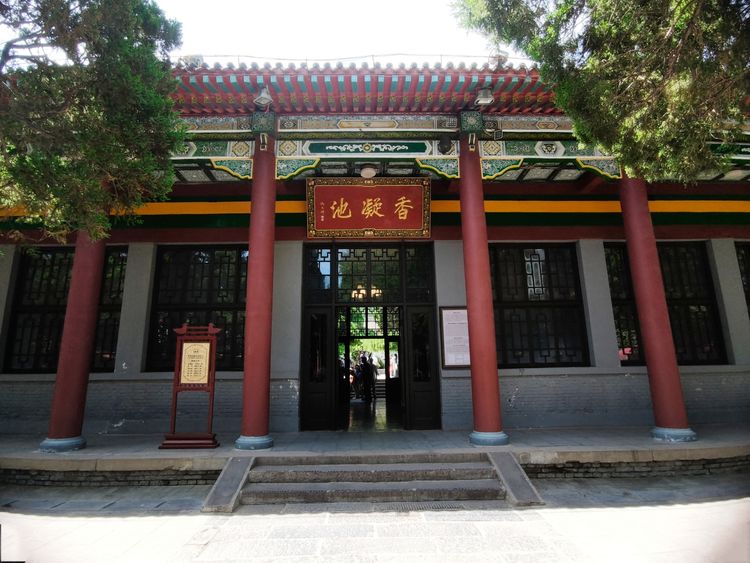 华清池温泉源头,天下第一泉华清池