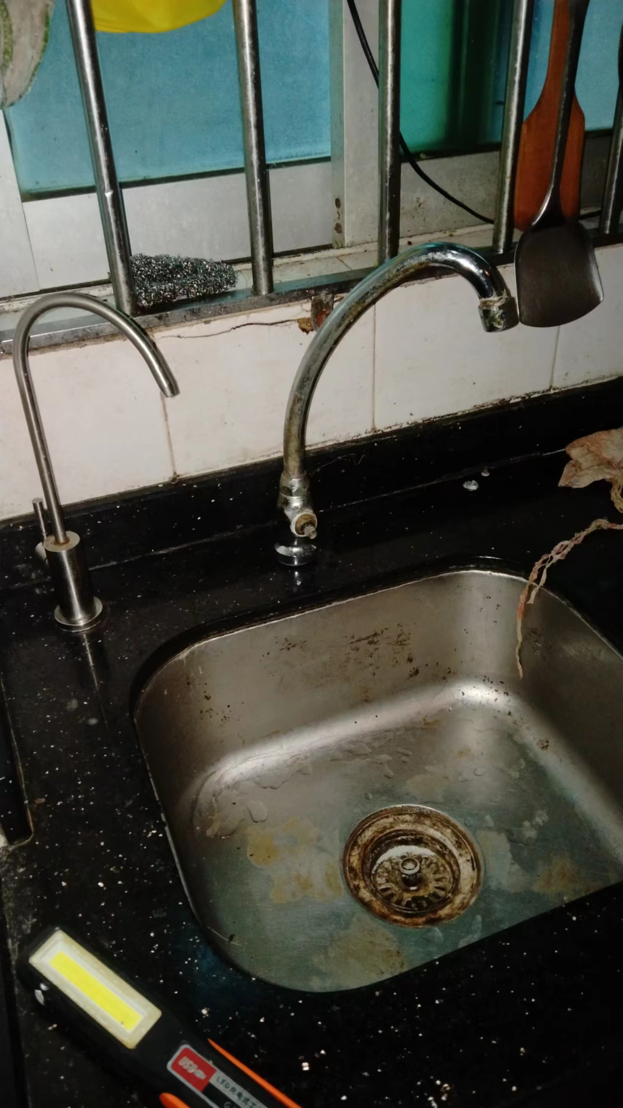 换个水龙头大概费用是多少钱,请师傅换个水龙头多少钱