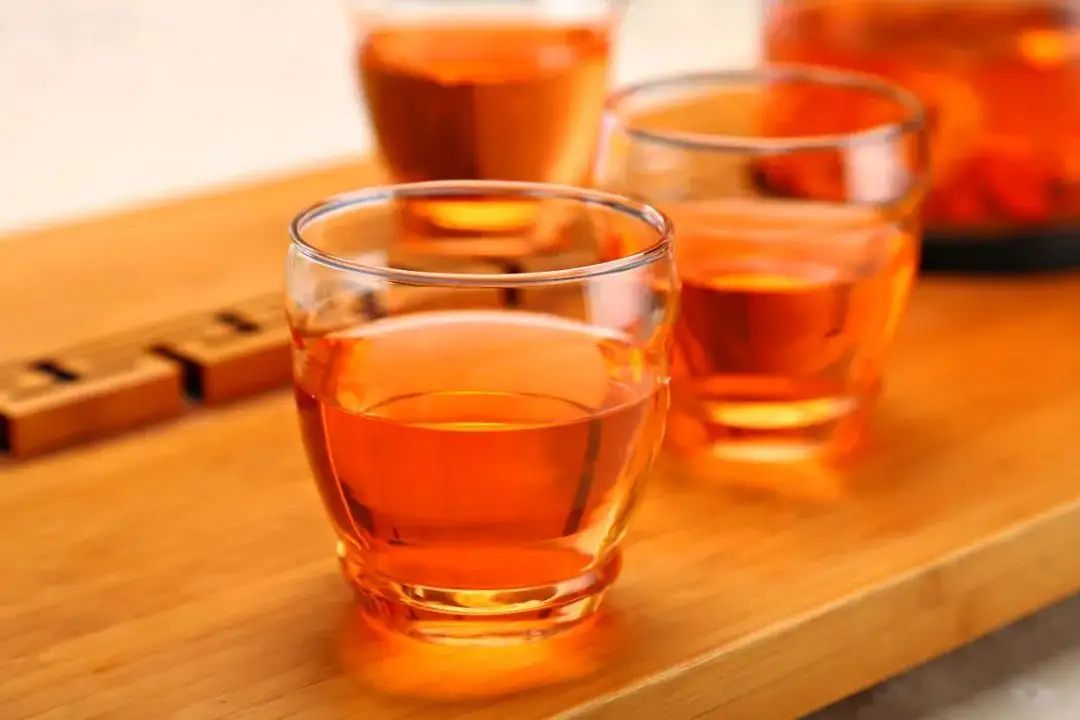 「巴马王家」入秋建议：少饮“2茶”，多喝“3茶”，顺利过秋天