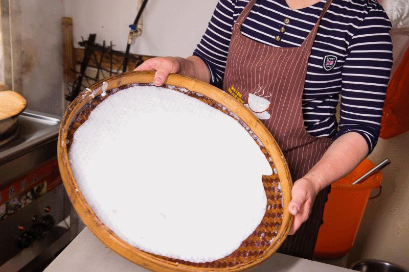 龙岩长汀特色小吃簸箕粄,长汀客家小吃簸箕粄原材料选取