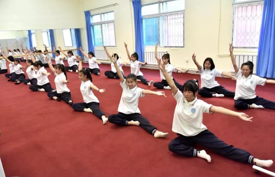 技校选什么专业容易找工作,技校比较吃香的专业