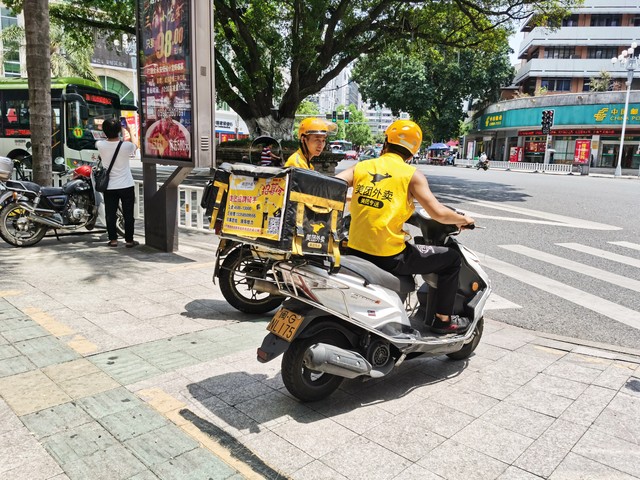 外卖员的成功逆袭之路,外卖员是怎样赚到钱的