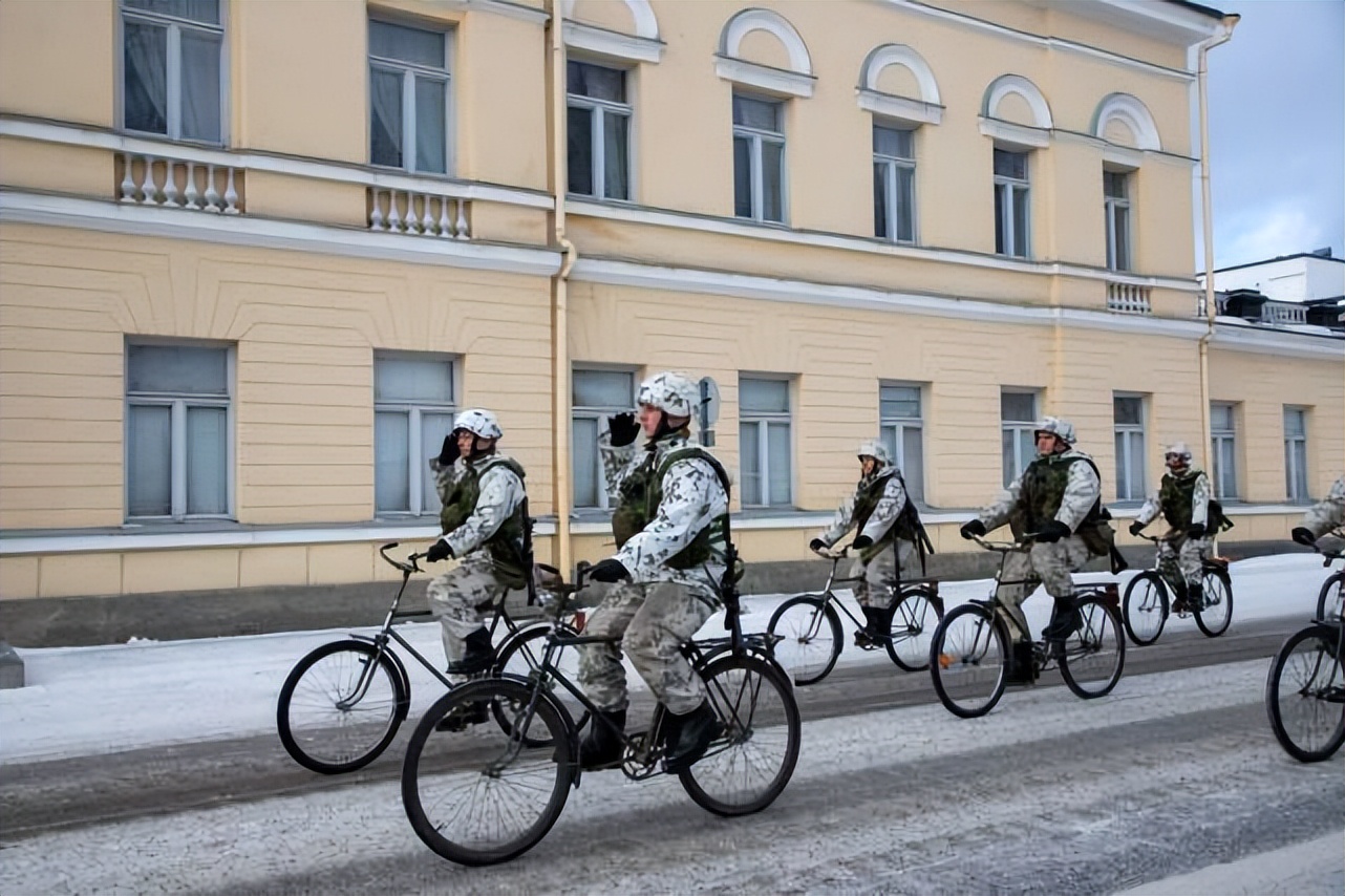 芬兰豹2a4坦克,芬兰援助乌克兰豹2坦克