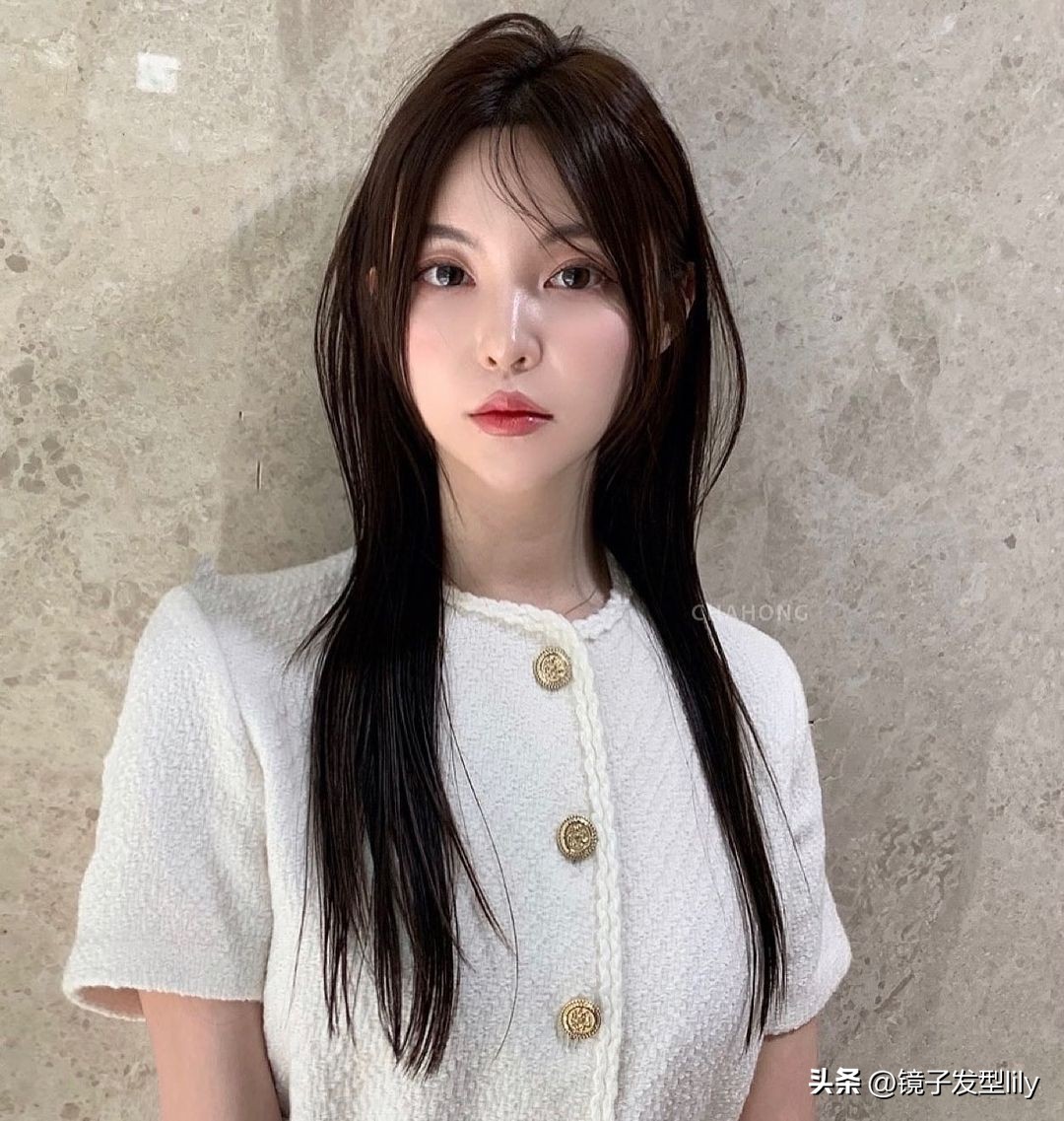 中年发型女2020流行发型妈妈,中年女性发型2021年流行烫头发型