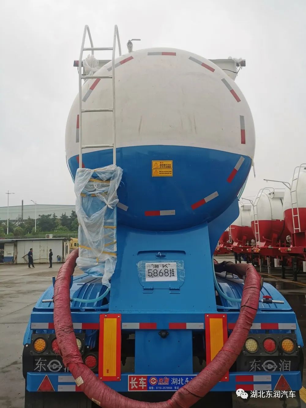 41方粉罐车够大吗,40方粉罐车多少钱一辆