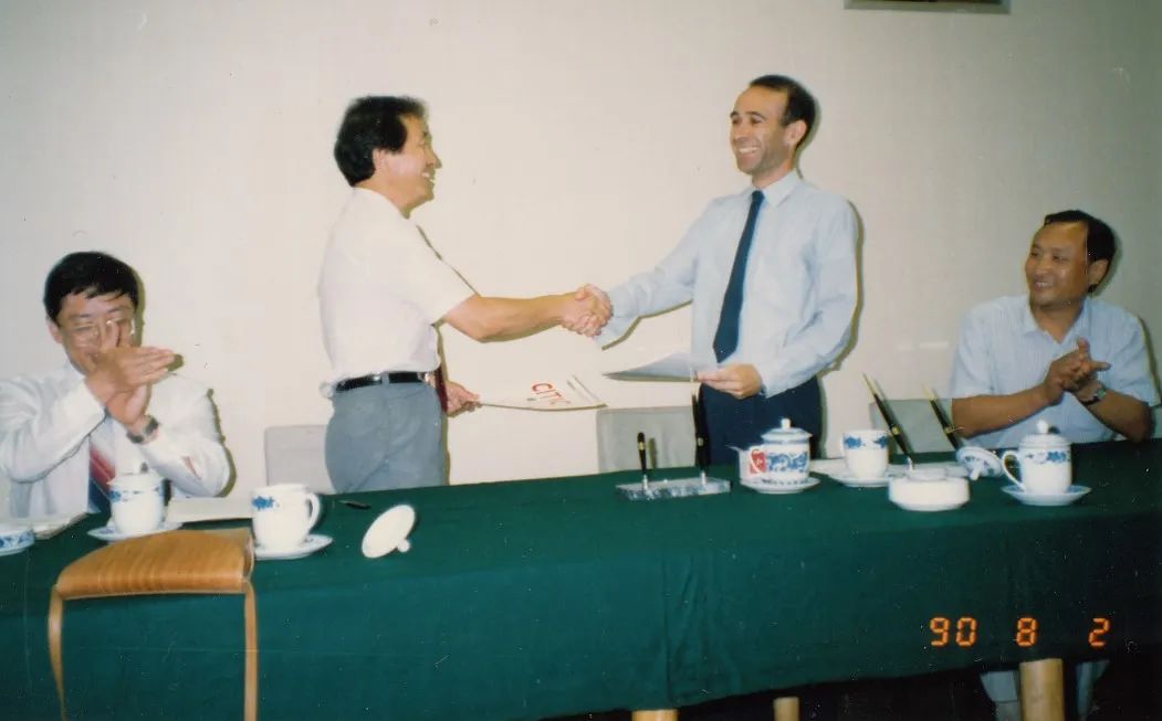 一场持续40年的接力：青蒿素类抗疟药从中国走向国际