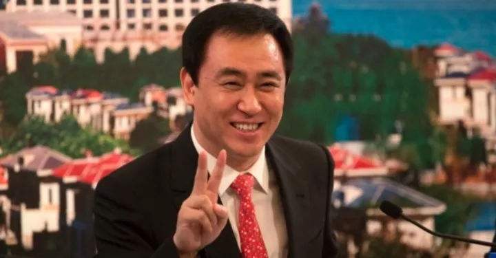 从穷小子到亿万富翁的真实经历,从穷小子到万亿富豪