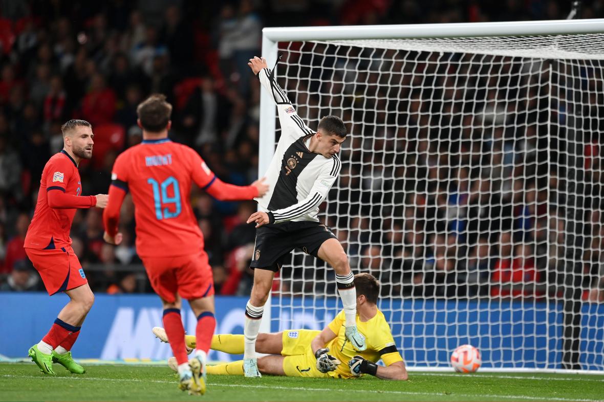 英格兰惊天逆转进世界杯,英格兰三十分钟进球