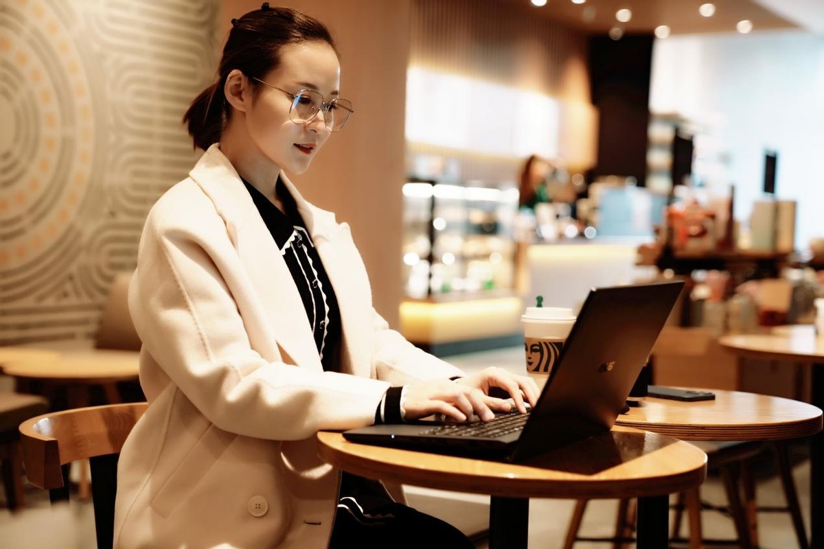 华硕破晓air13代酷睿,华硕笔记本破晓pro14是入门级吗