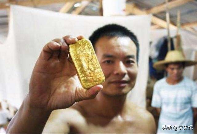 中国“上林帮”非洲淘金记:日收入接近10万元,付款直接用金子