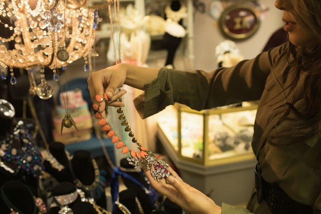 七夕情人节送女朋友什么礼物最好,情人节送女朋友什么礼物100左右