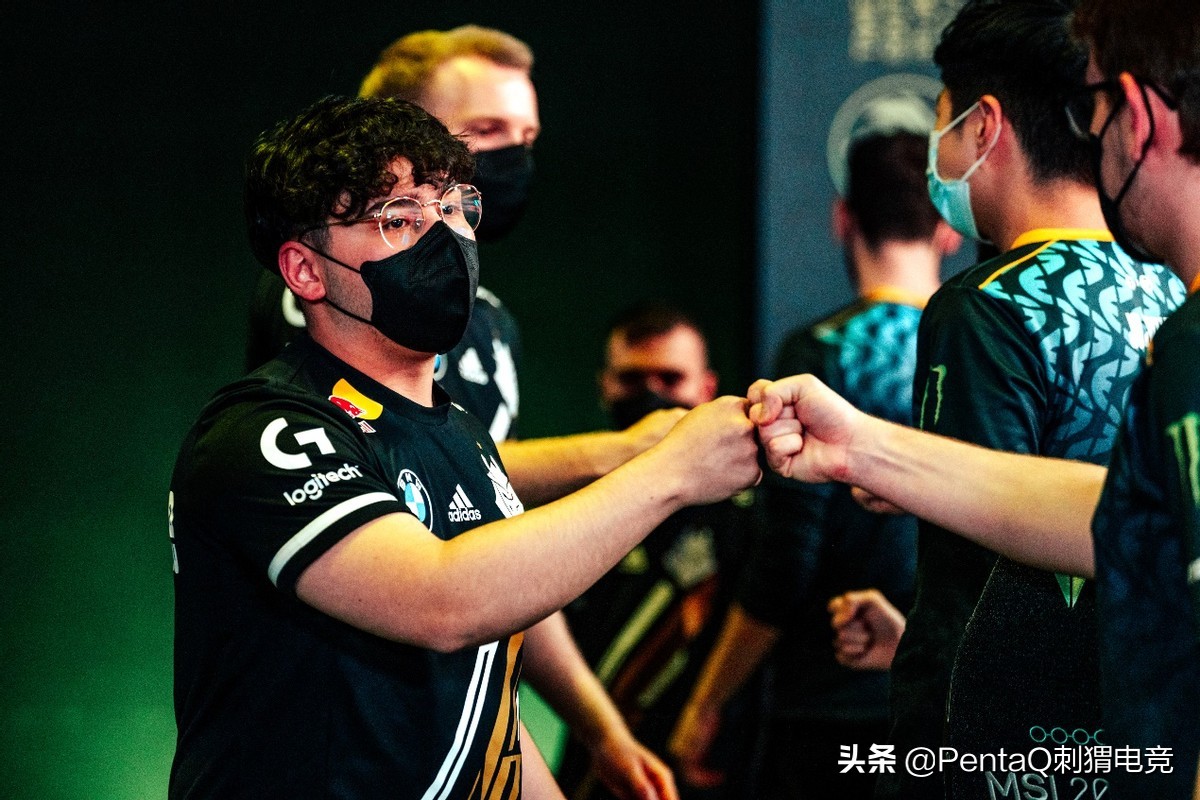 梦想与荣耀|光影MSI「小组赛Day1」