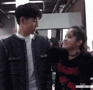 撩汉、乱认爸、男男接吻，这6位明星是没分寸感，还是“耍流氓”