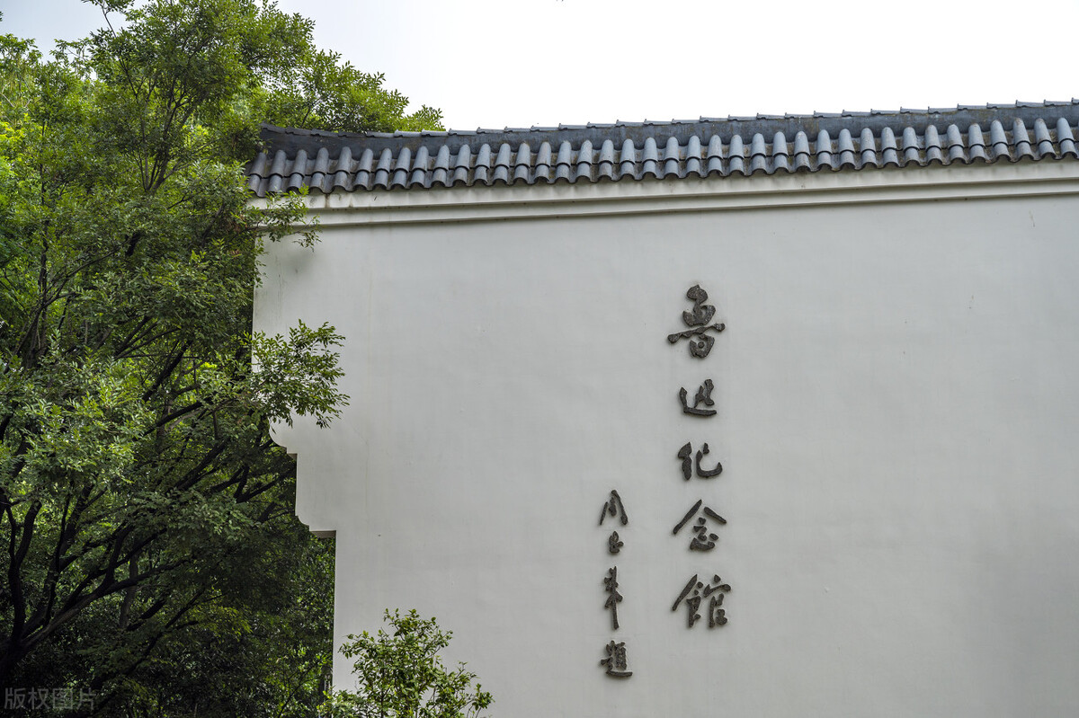 我与鲁迅的对话200字,闰土和鲁迅对话