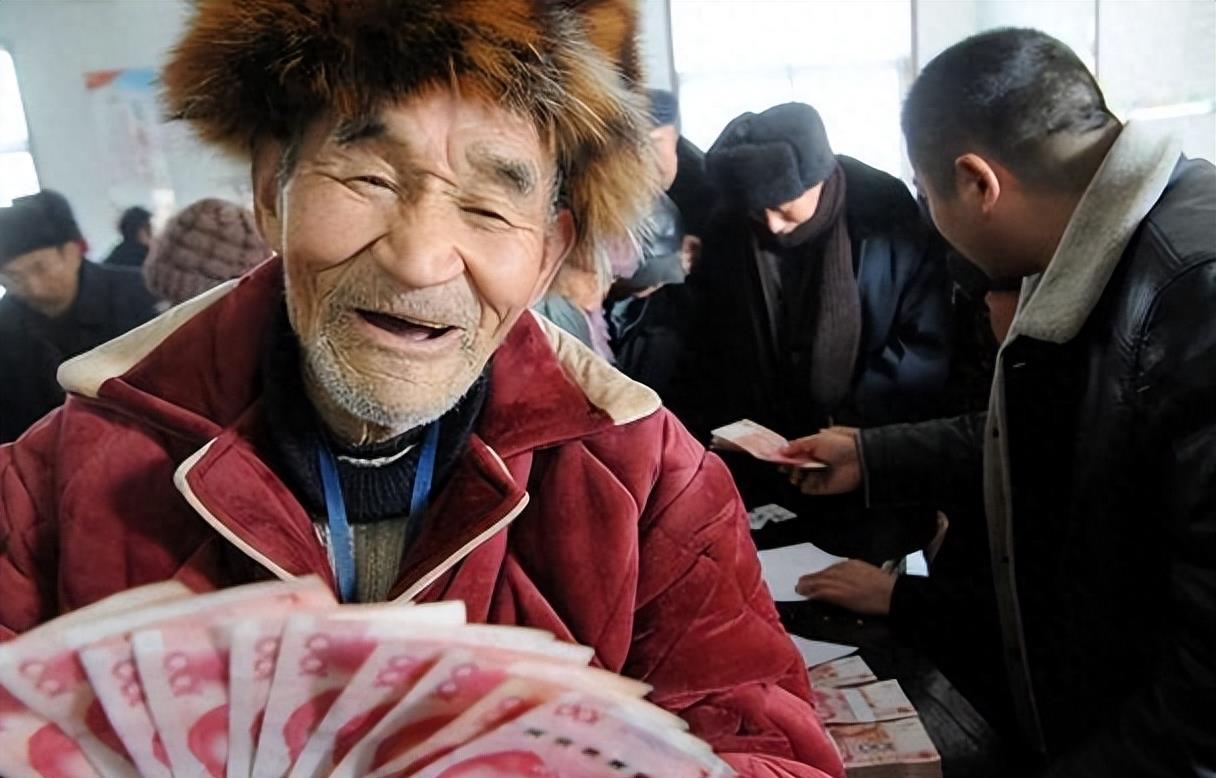 退休人员福利将凸显！生于1954~1964年的朋友，看过来！