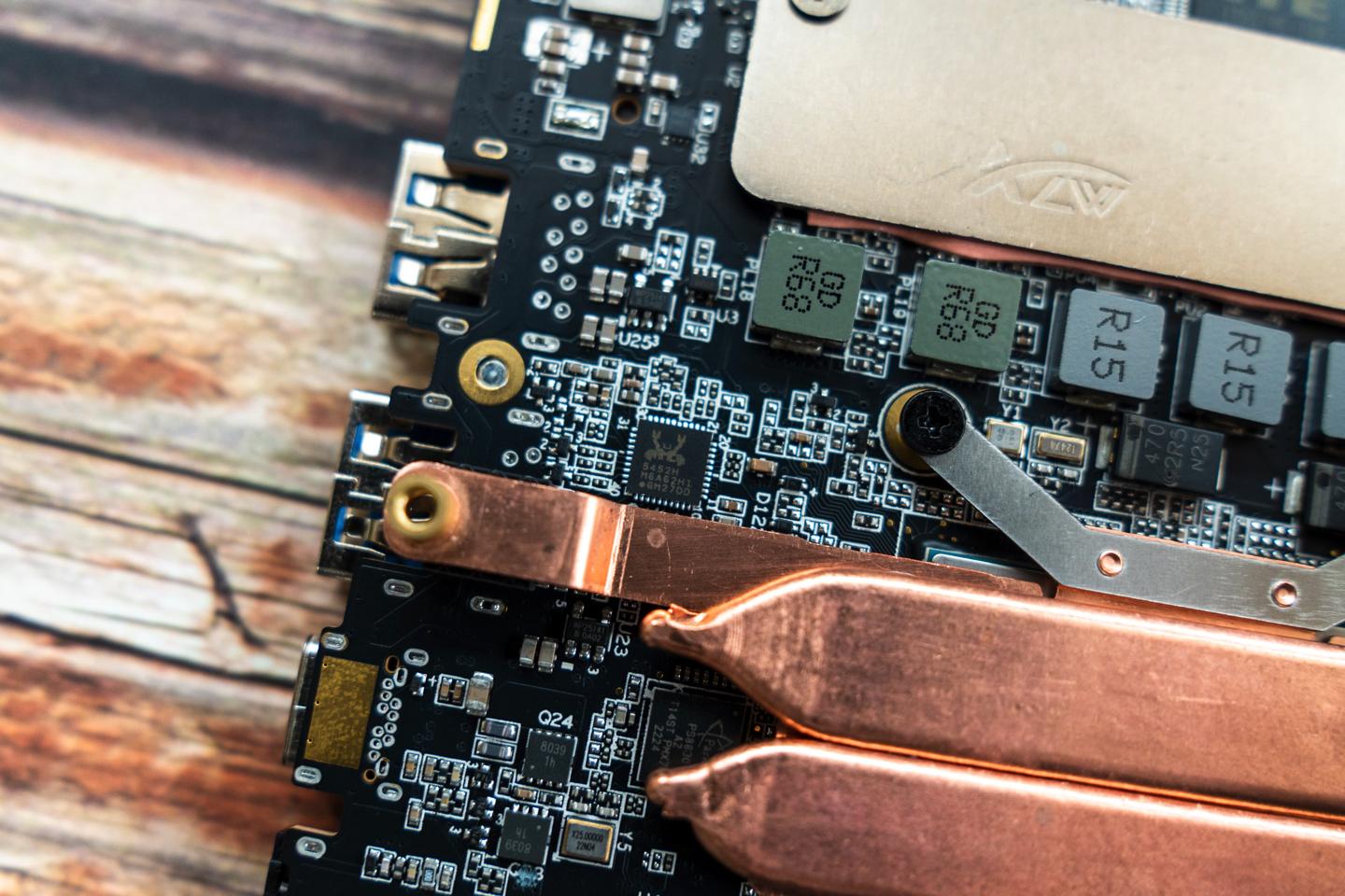 搭载R7-7735HS零刻SER6ProVEST,马甲版深度测试