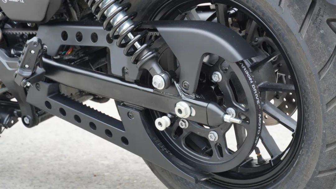 座高700以下的巡航车合资,可载人的复古巡航车300cc