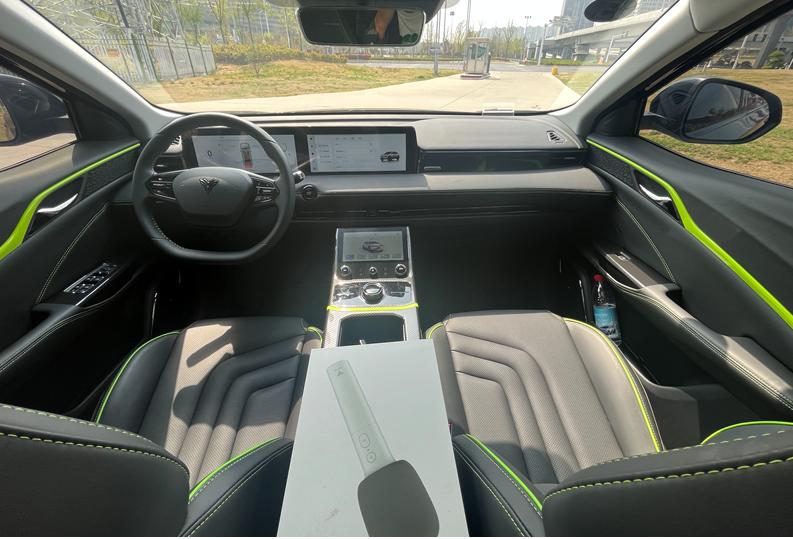 打铁还需自身硬的下一句,哪吒u-ii质量有提升吗