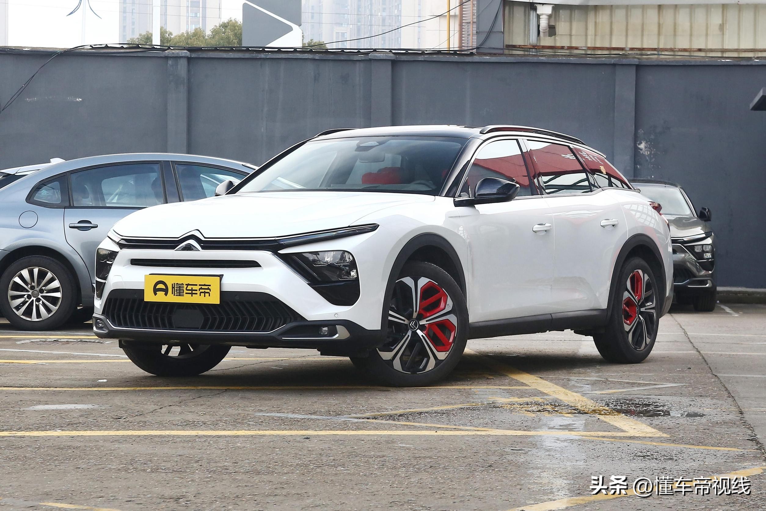 东风雪铁龙凡尔赛c5x落地,东风雪铁龙凡尔赛c5x降价多少