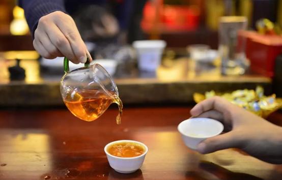 中年男人喝什么茶养生效果好,40岁男人喝什么茶比较好