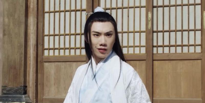 52岁演少女,借拍戏之名行咸猪手,影视圈这些畸形现象,该改改了