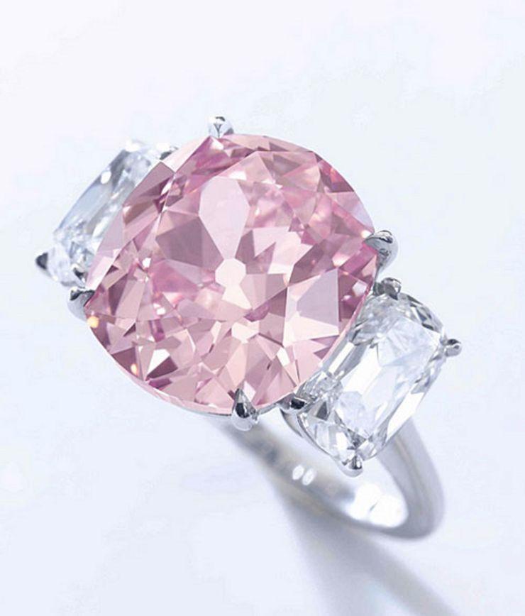 世界上最昂贵的戒指是什么,全球最贵戒指排行榜