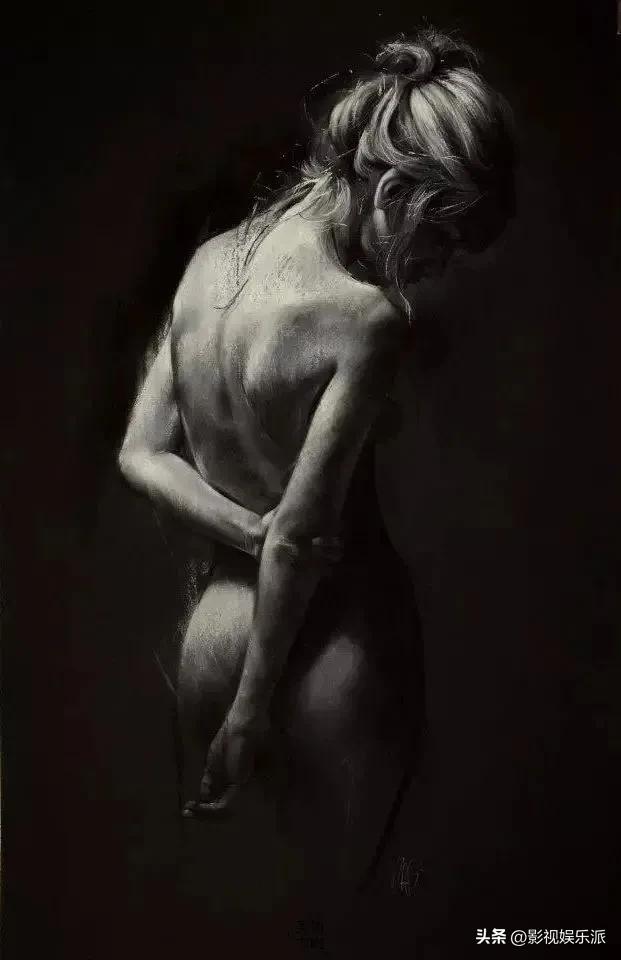 女人素描艺术作品欣赏,超漂亮女性素描画法